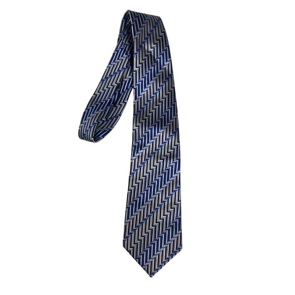Geoffrey Beene Necktie Mens Blue Silver Chevron Pattern Stain Resistant - Picture 1 of 4